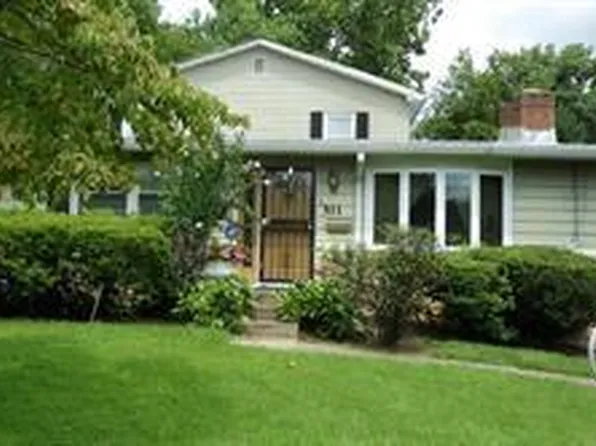 511 Malcolm Rd NW, Vienna, VA 22180