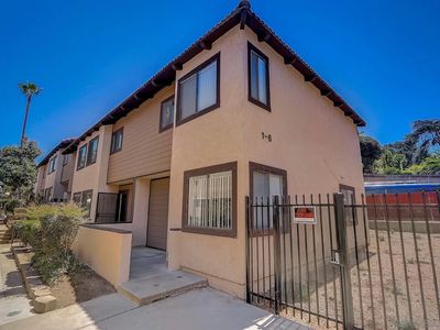 955 Postal Way APT 1, Vista, CA, 92083
