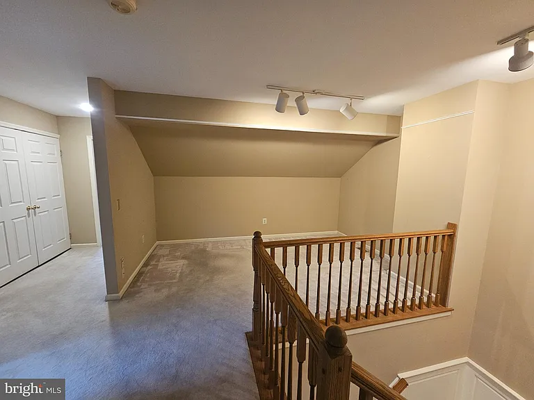223 Pinecrest Ln — Photo 14