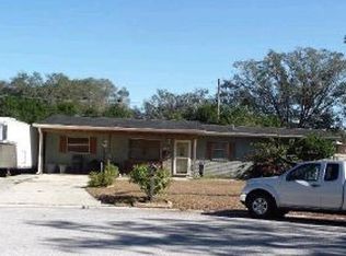 216 Cranberry Ln, Brandon, FL 33510