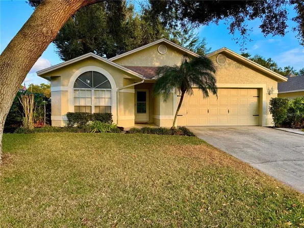 112 Saint Kitts Cir, Winter Haven, FL 33884