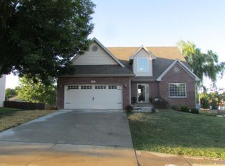 706 Medford Dr, Columbia, MO 65203