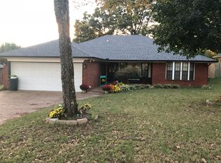 1421 Briarwood Dr, Alma, AR 72921