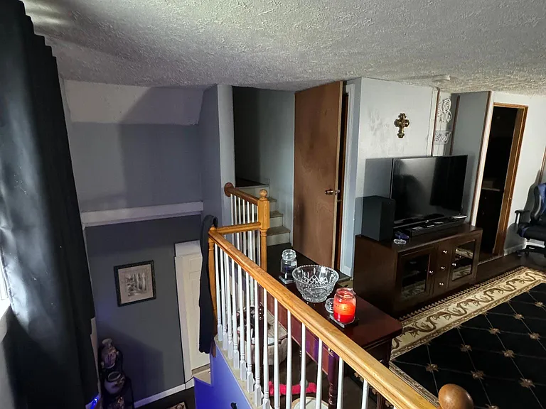 33 Dutton St #37 — Photo 8