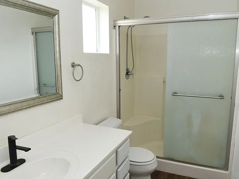 16625 S 46th Pl — Photo 12