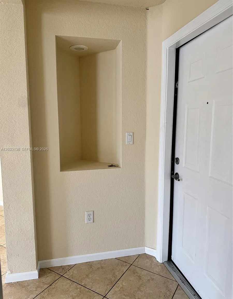 St Moritz At Doral Condo — Photo 3