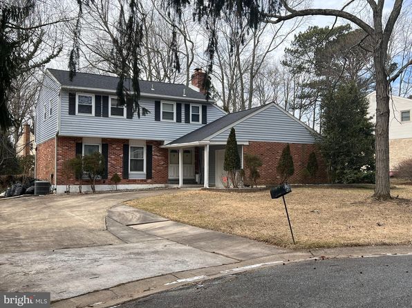 104 Maplewood Ln, Wilmington, DE 19810