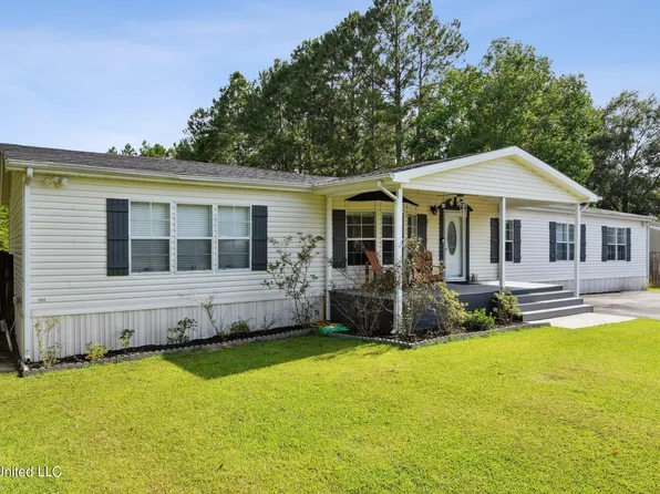 7061 Larkin Pl E, Biloxi, MS 39532