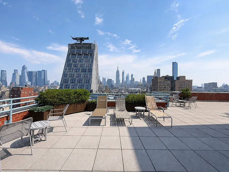 22 W 15th St #15A — Photo 12
