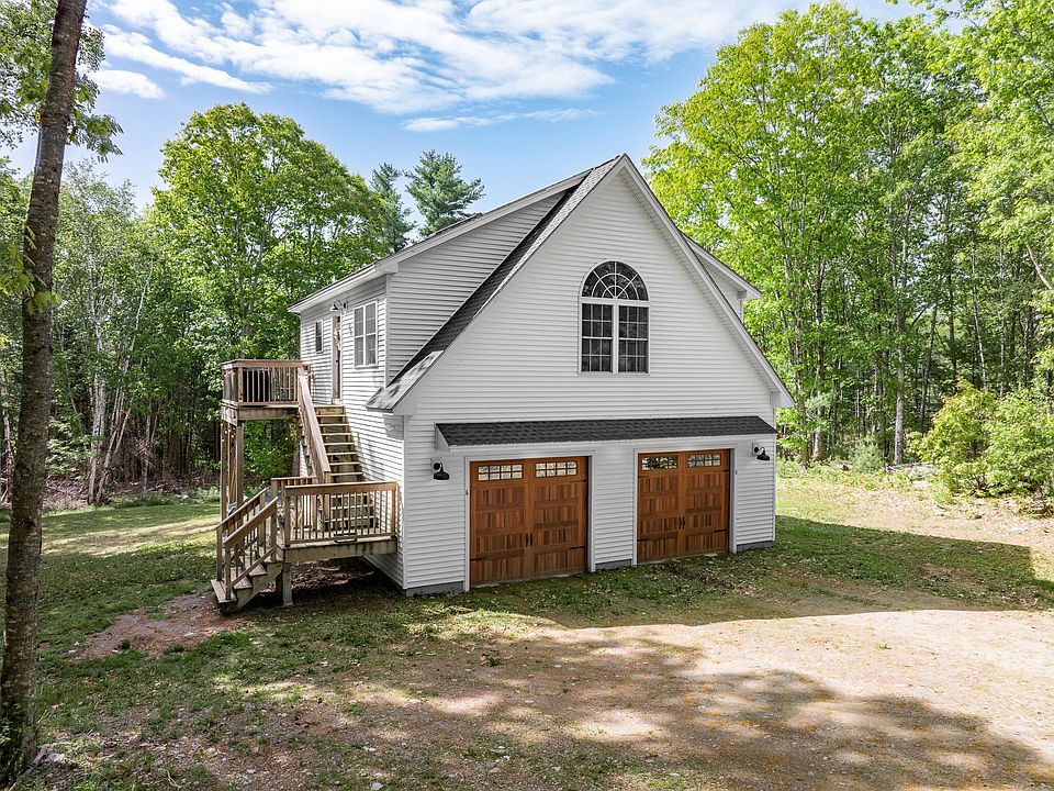 1st image of 18 Brassua Lane