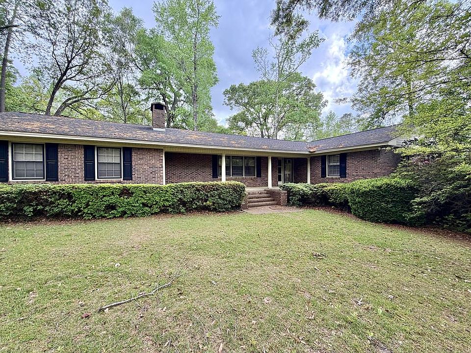1st image of 300 Spradley Dr