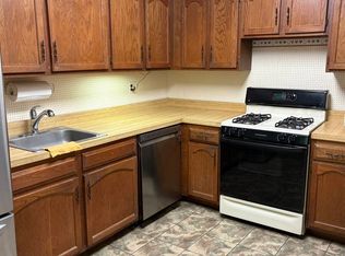 220-75 67th Ave #3C, Oakland Gardens, NY 11364