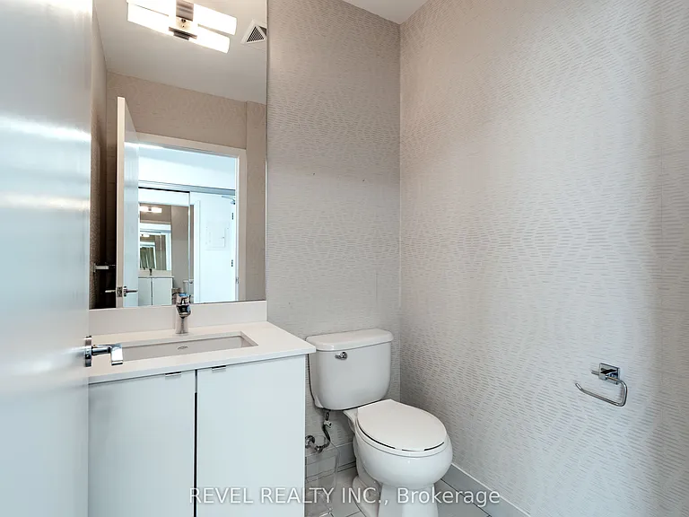 150 E Liberty St #Penthouse 3 — Photo 14