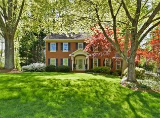 218 Cedar Trl, Winston Salem, NC 27104