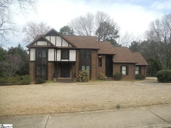 26 Collins Creek Rd, Greenville, SC 29607