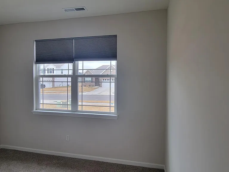 6669 Dunkirk Dr — Photo 37