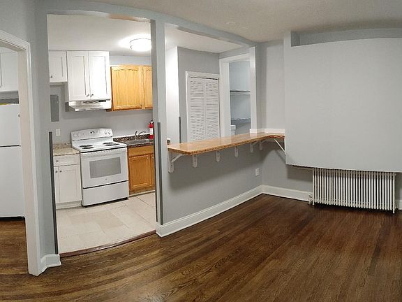 5th image of 1827 D St NE APT 2