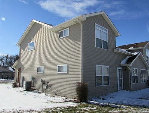 4th image of 414 W 77th Ave