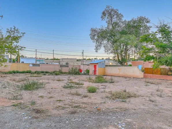 4100 Ridgeley Ave NE, Albuquerque, NM 87108