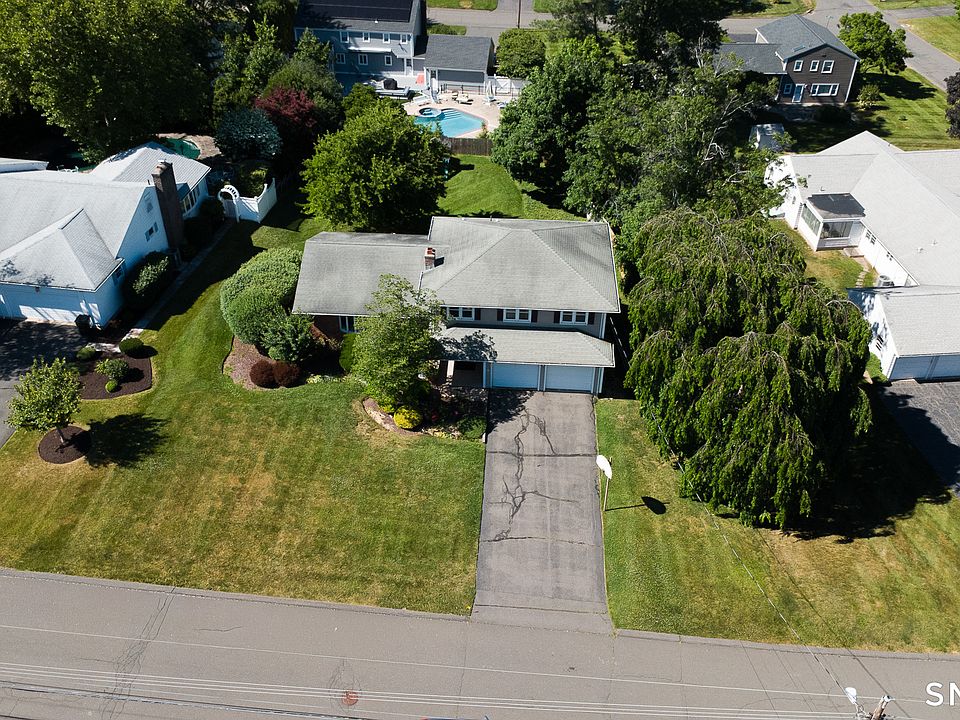 1st image of 10 Eastwood Road