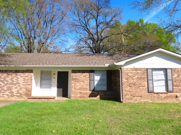 414 N Rainbow Dr, Whitehouse, TX 75791