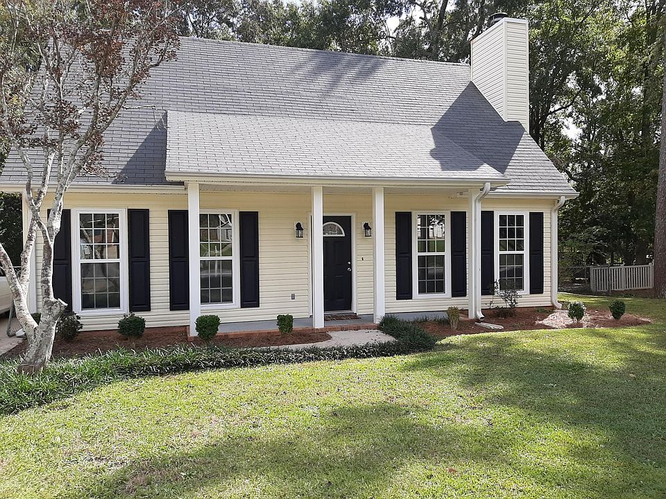 1st image of 4304 Roswell Dr