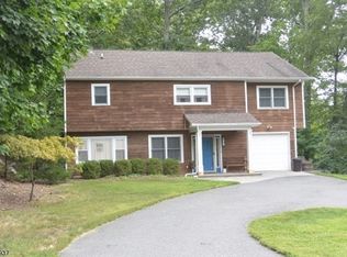 207 W Lake Shore Dr, Rockaway, NJ 07866