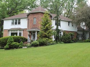 1307 Badgley Rd, Jackson, MI 49203