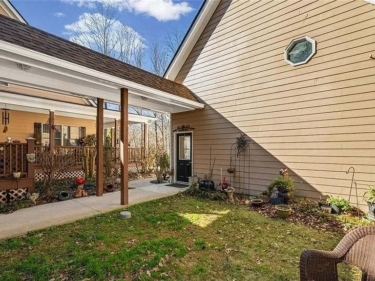 4640 Chestatee Pointe Rd — Photo 28