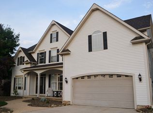2932 Kensington Dr, Barberton, OH 44203