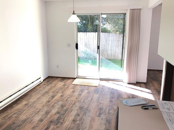 2nd image of 2831 8th Ave NE #B