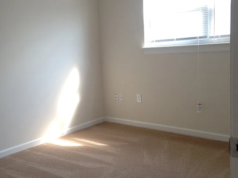 1139 E Ocean View Ave — Photo 6