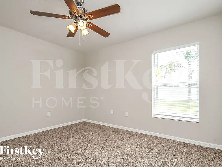 5203 Ashwood Dr — Photo 12