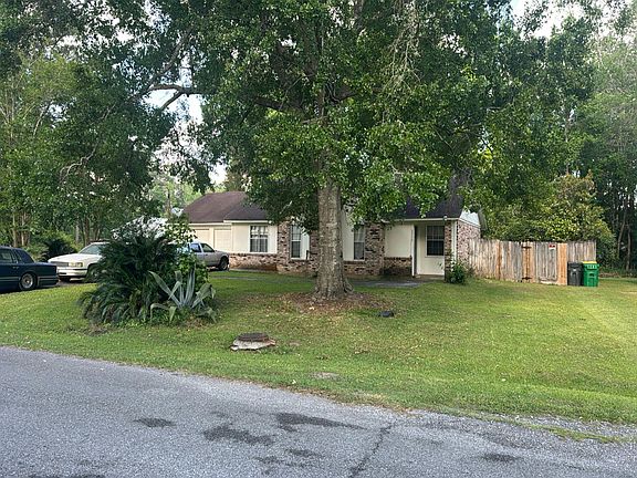 2nd image of 3232 Riverbend Rd