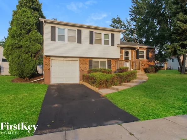 17851 Springfield Ave, Country Club Hills, IL 60478