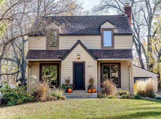 425 Merrill Crest Dr, Madison, WI 53705