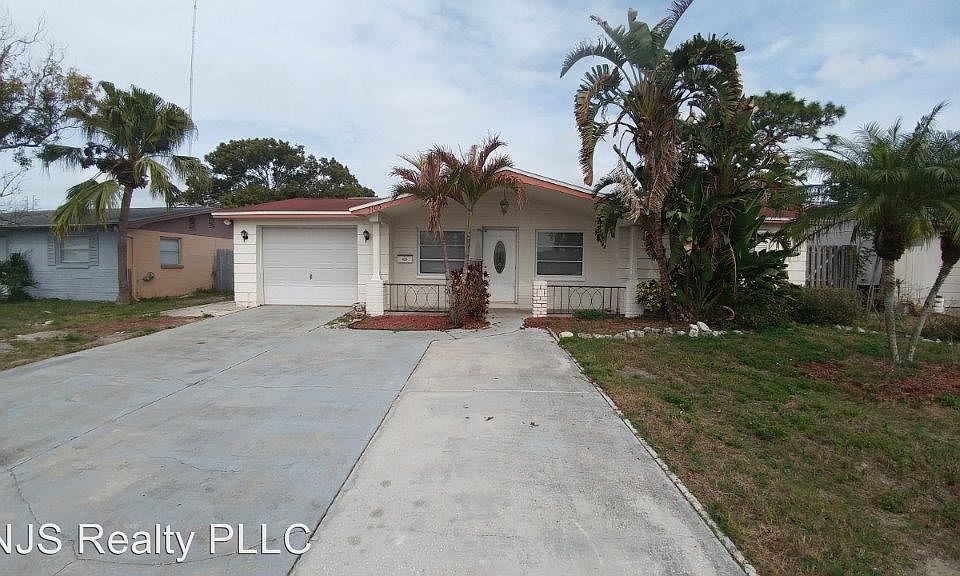 1st image of 3105 Primrose Dr