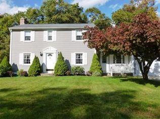 33 Longview Dr, Wilbraham, MA 01095