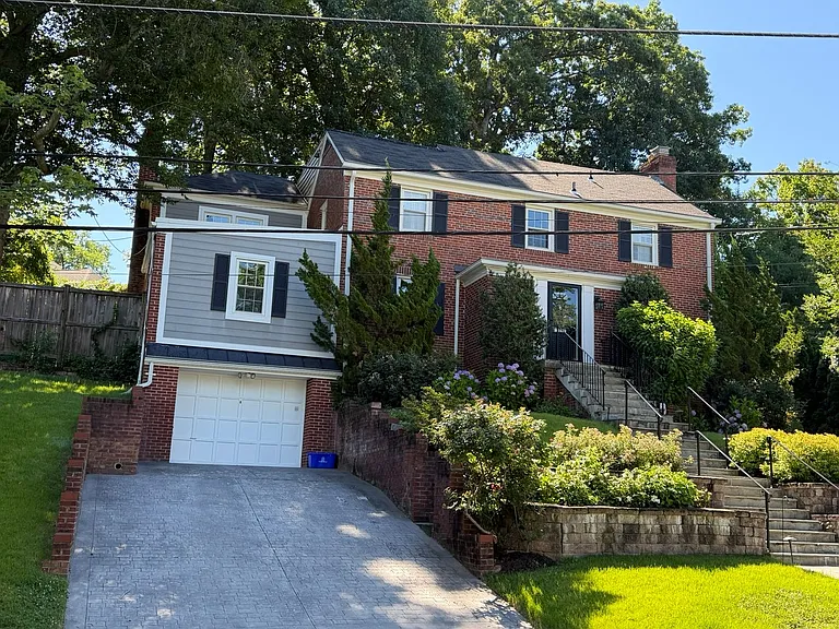 7301 Pinehurst Pkwy — Photo 1