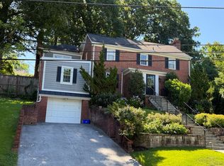 7301 Pinehurst Pkwy, Chevy Chase, MD 20815