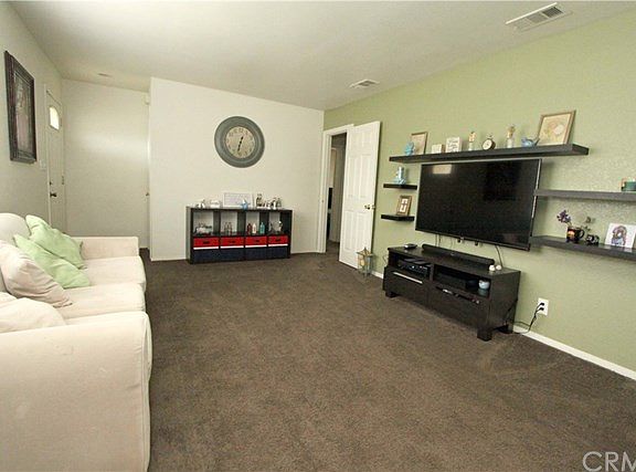 2nd image of 5093 N D St
