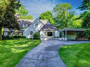 1738 W Benson Rd, Benton Harbor, MI 49022