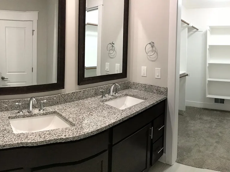 1736 Chamberlain Dr #8 — Photo 6