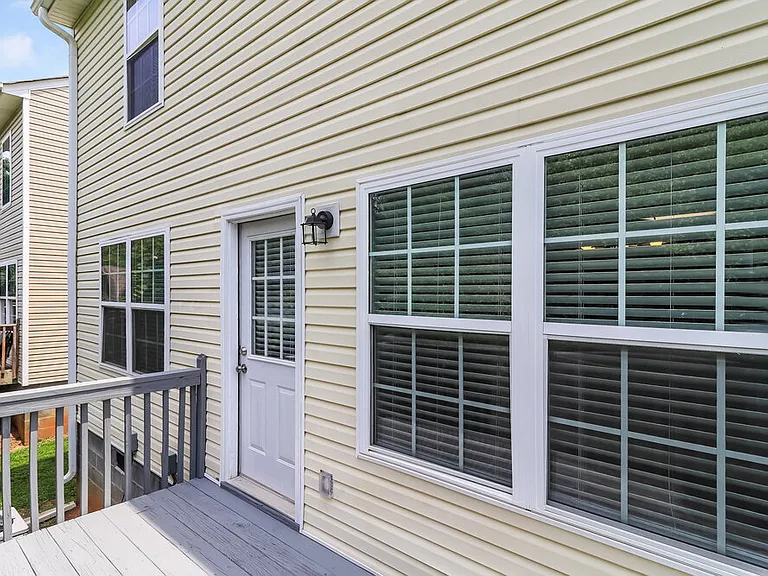 81 Middlebrook Dr — Photo 17