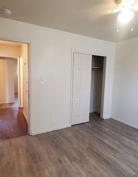 4431 E Hedges Ave #C — Photo 4