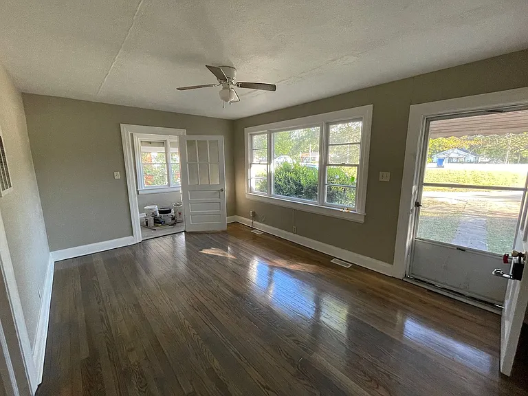 6310 Ward Blvd — Photo 3