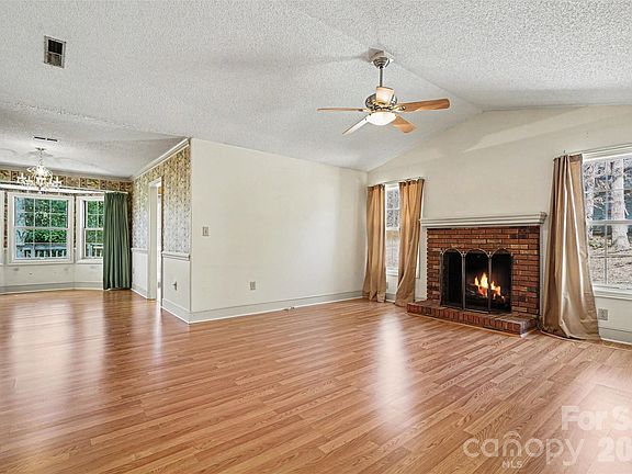4th image of 2925 Misty Plum Ct
