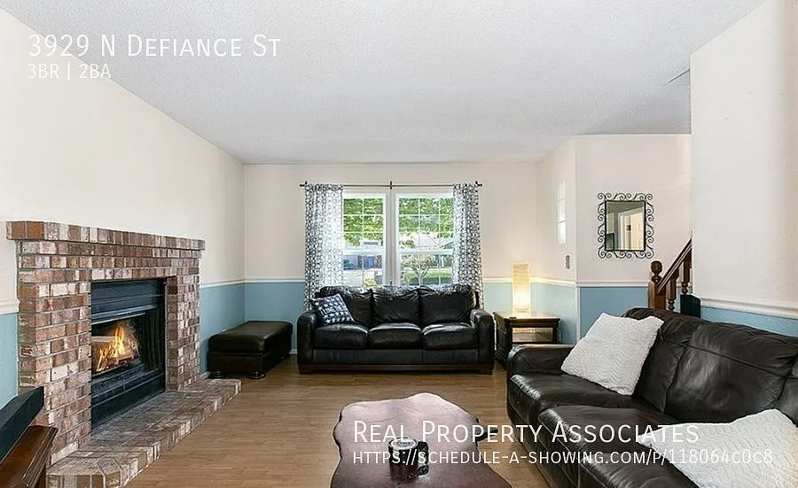 North Tacoma House — Photo 4