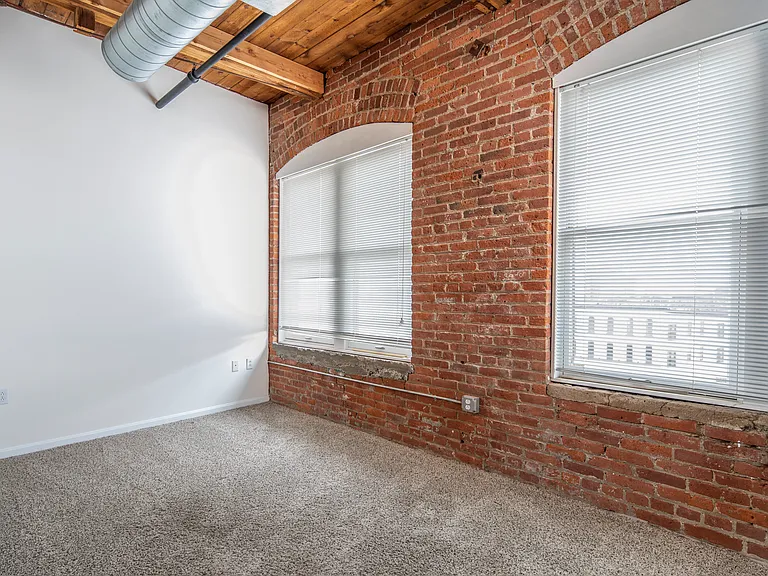 2820 Detroit Ave #101 — Photo 12