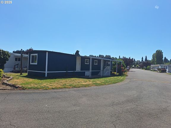 2nd image of 1709 NE 78th St Unit 16